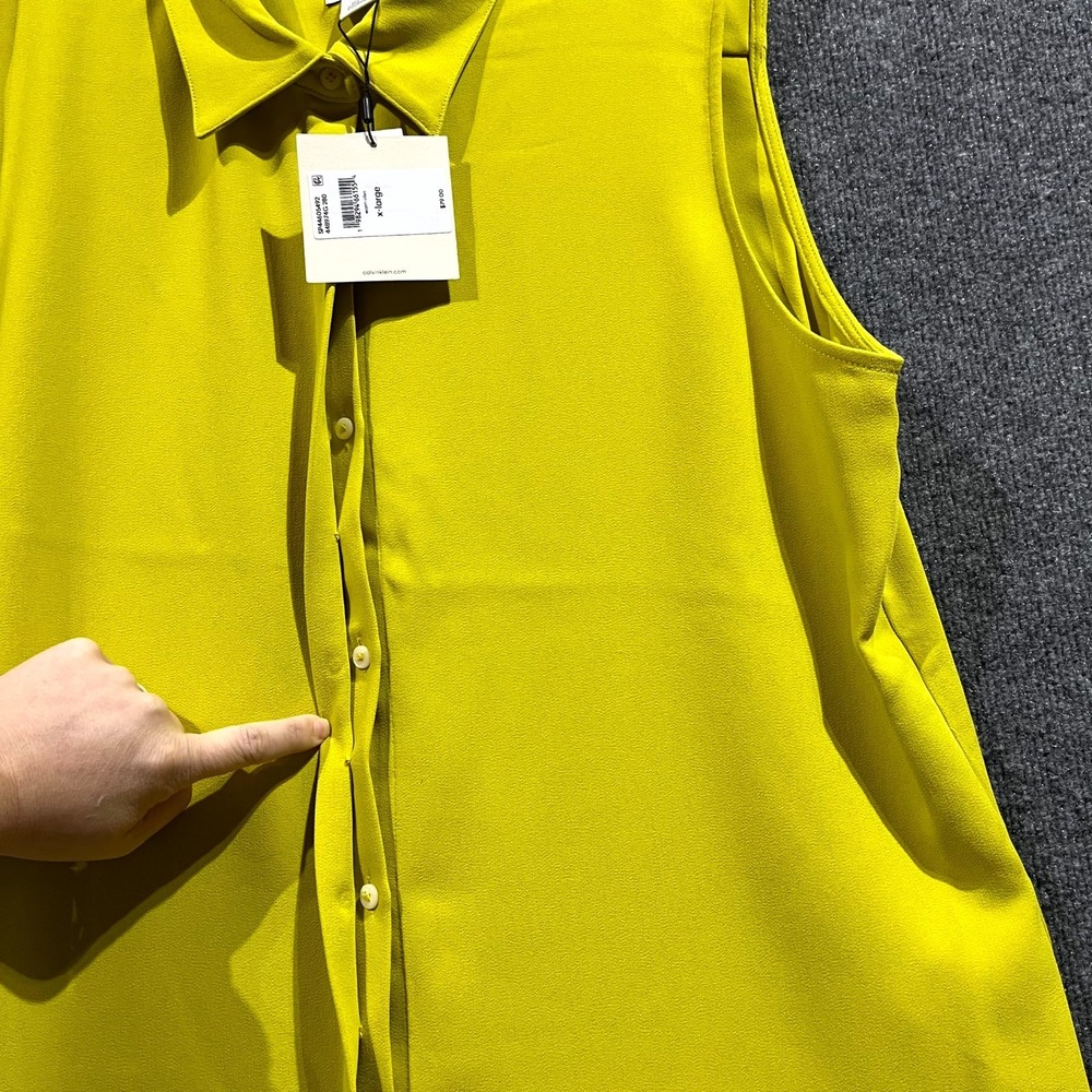 Calvin Klein‎ Crepe Shirt Womens XL Warm Olive Sleeveless Curved Hem Button Up - Picture 3 of 9